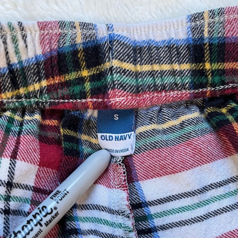 Old Navy Pajama Shorts Women Red Plaid Flannel Cotton Elastic Waist- Small - Picture 4 of 6